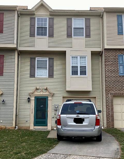 1st image of 11232 Cristins Cir
