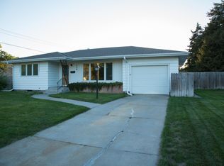 728 S Cleveland St, Grand Island, NE 68803