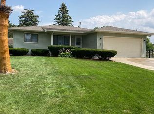 623 S Augres River Dr, Au Gres, MI 48703