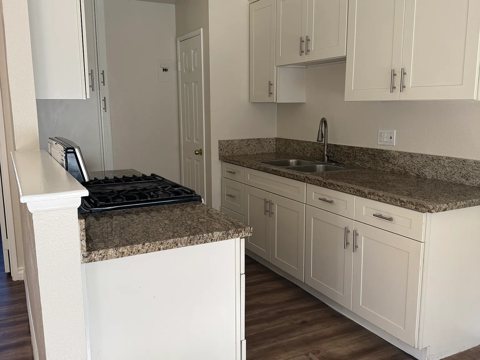 1 bed, 585 sqft, $1,995 — Photo 2