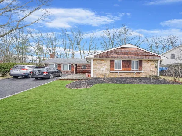 21 Barnwell Lane, Stony Brook, NY 11790