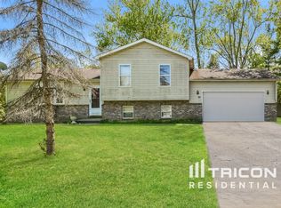 3443 Grove Ave, Gurnee, IL 60031