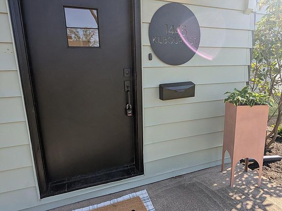 3rd image of 1445 Kilbourn St