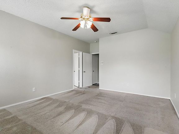 4th image of 322 Wonder Oak Ct