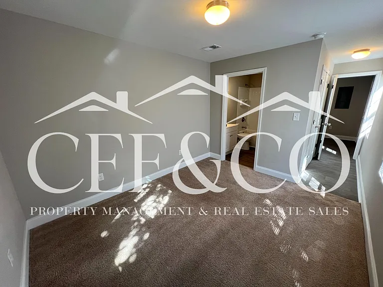 115 Oakdale Ct — Photo 6