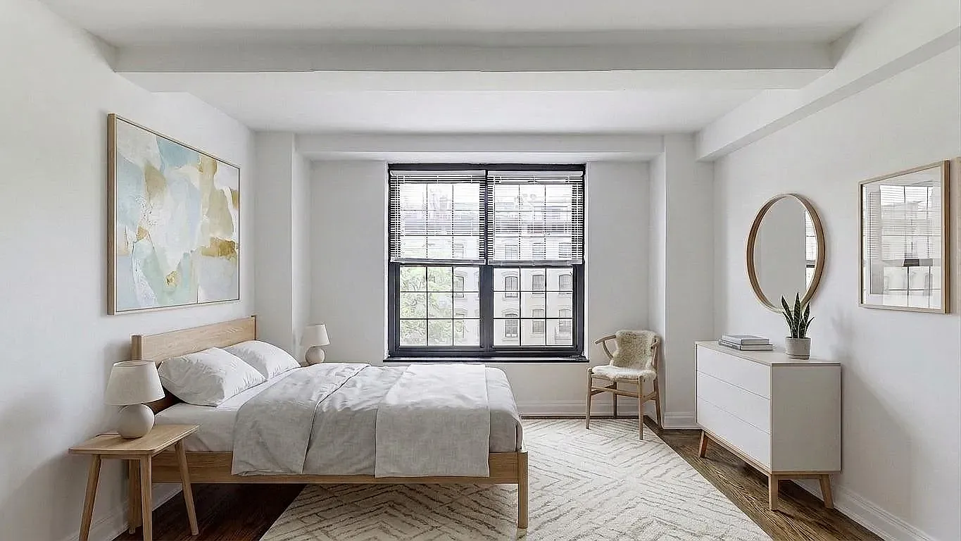 440 West 24th Street — Photo 1