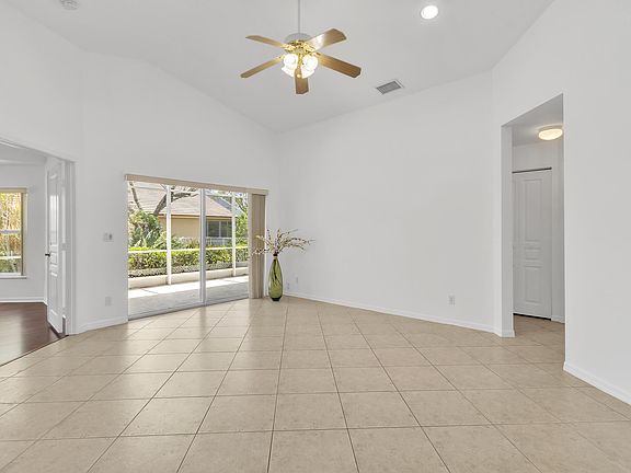 5th image of 8046 Florenza Drive
