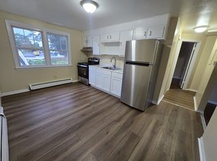 960 1st Ave #4B, West Haven, CT 06516