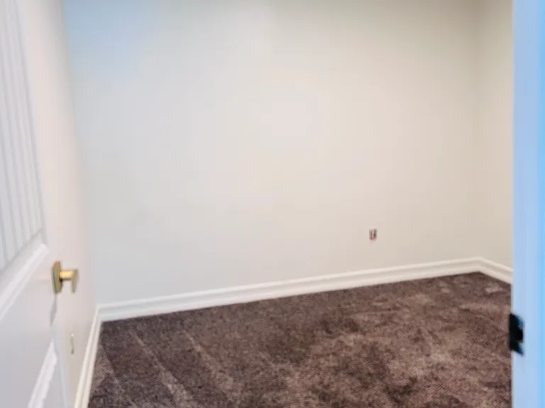 823 Gwen St — Photo 15