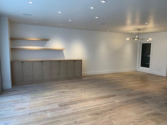 3rd image of 2063 Broadway St