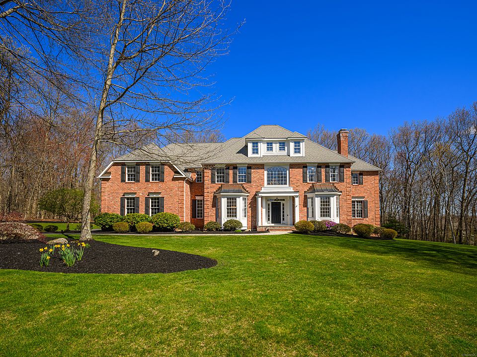 1st image of 226 Kingswood Drive