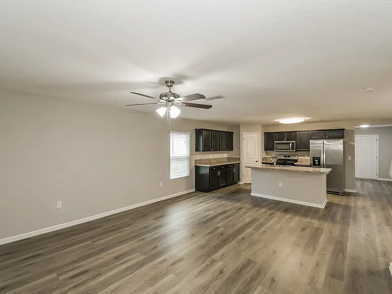 3059 Firethorn Ave — Photo 5