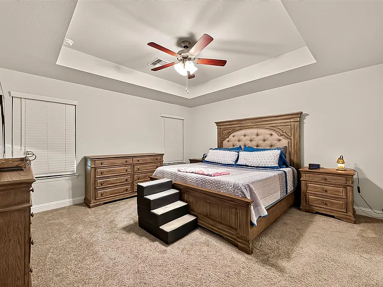 2605 Golden Palms Ln — Photo 27