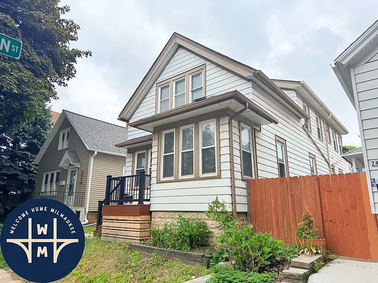 2445 S Austin St #LOWER — Photo 2