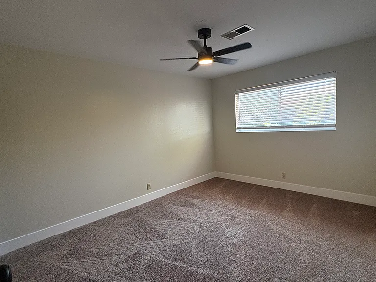 2104 Field St — Photo 11