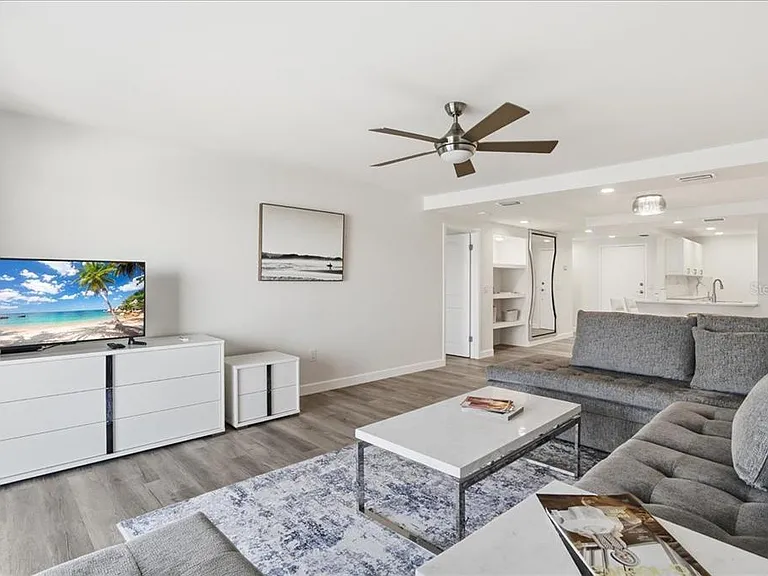 7300 Sun Island Dr S #905 — Photo 8
