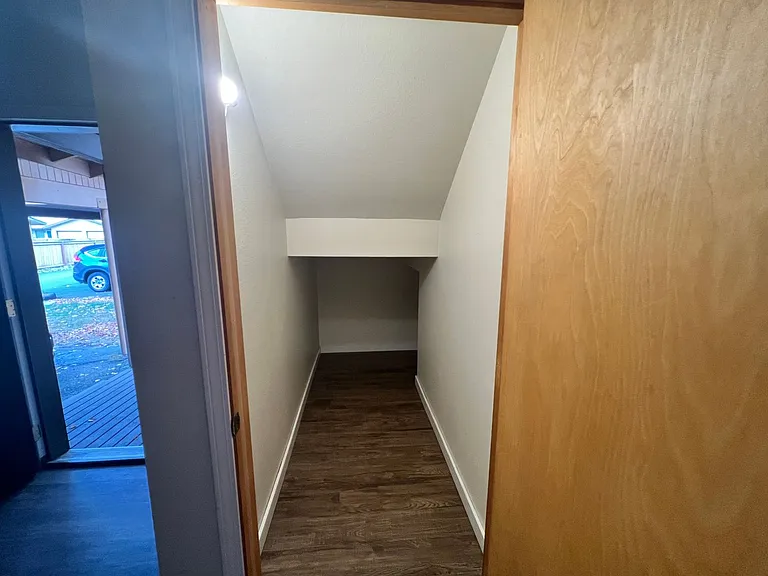 1304 N Brooklane St — Photo 20