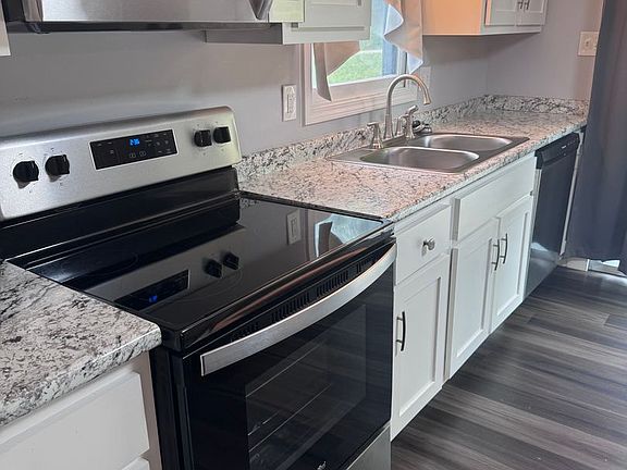 5th image of 280 Chambers Dr Unit A