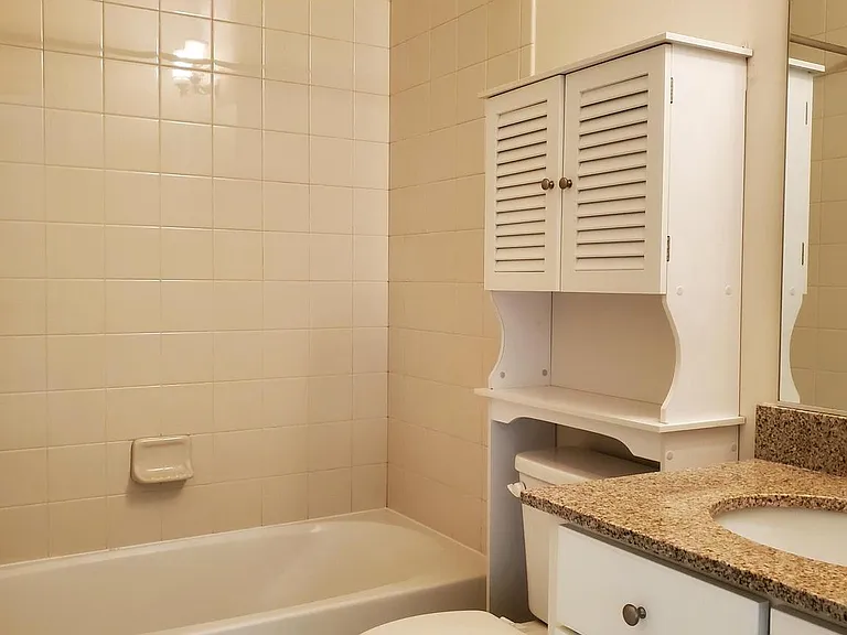 411 Greenebaum Ln — Photo 35