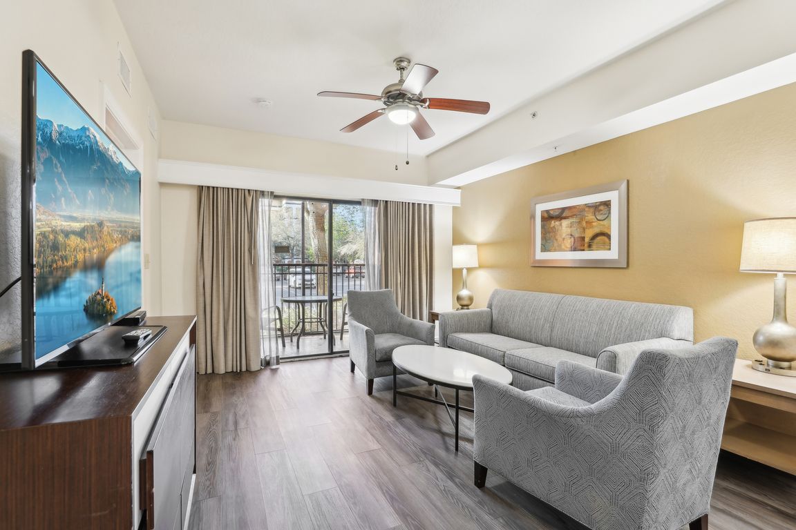Floridays Resort Dr 111-E-011