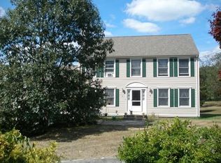 8 Bellingham Rd, Blackstone, MA 01504