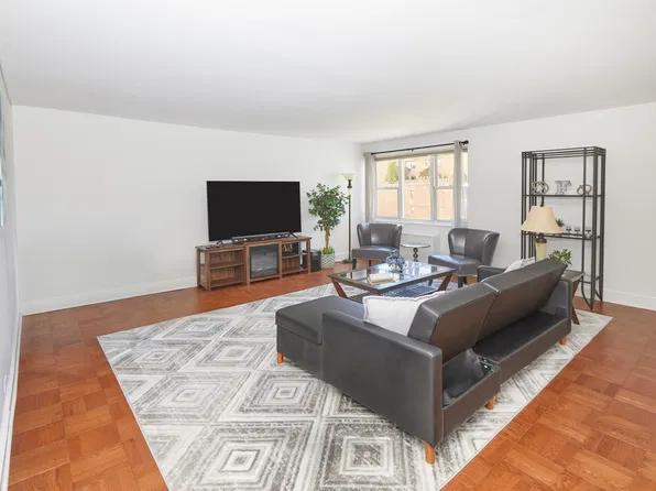 201 East 66th Street image 1 of 7