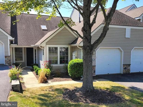 138 Hawthorne Ct