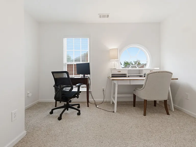 4953 Colchester Ct SE — Photo 22