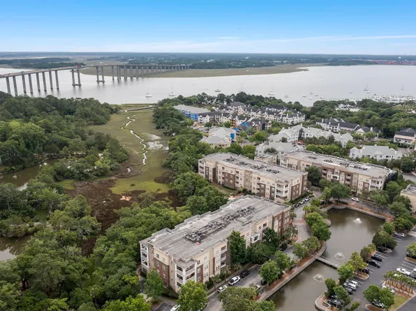 200 River Landing Dr #H106, Daniel Island, SC 29492