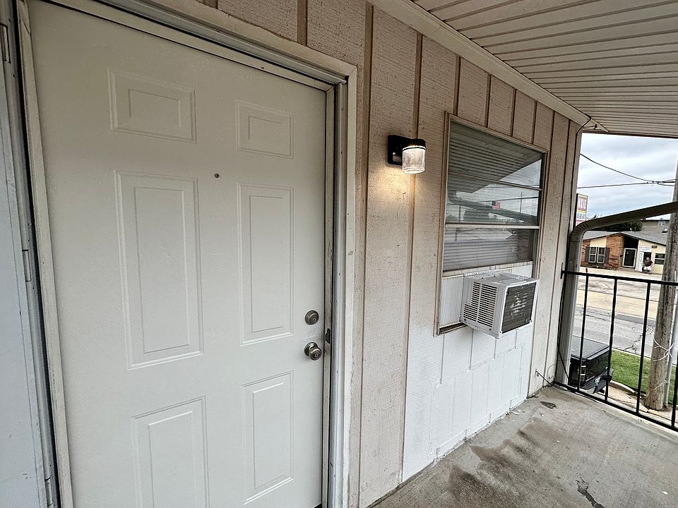 1st image of 6016 S Blackwelder Ave #6
