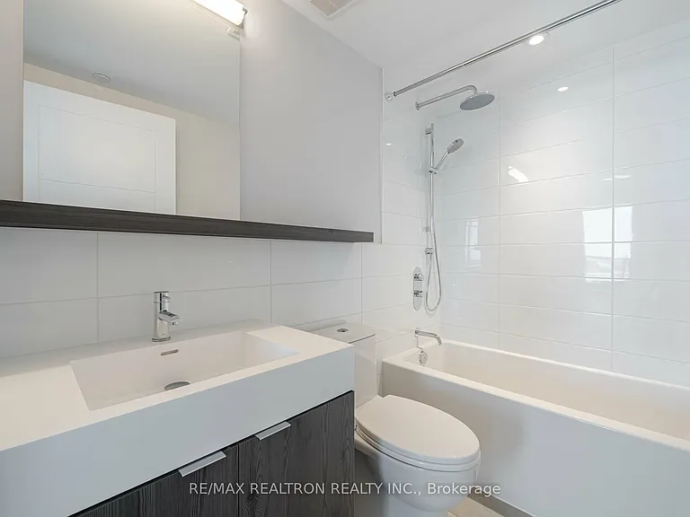 2525 Bathurst St #1009 — Photo 19