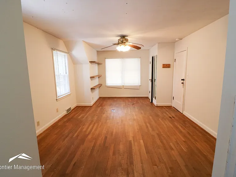 1849 Anderson Ave — Photo 22