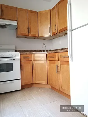 Rented by BRICK & GALO REALTY CORP | media 10