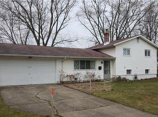 5584 Meadow Ln, Bedford Heights, OH