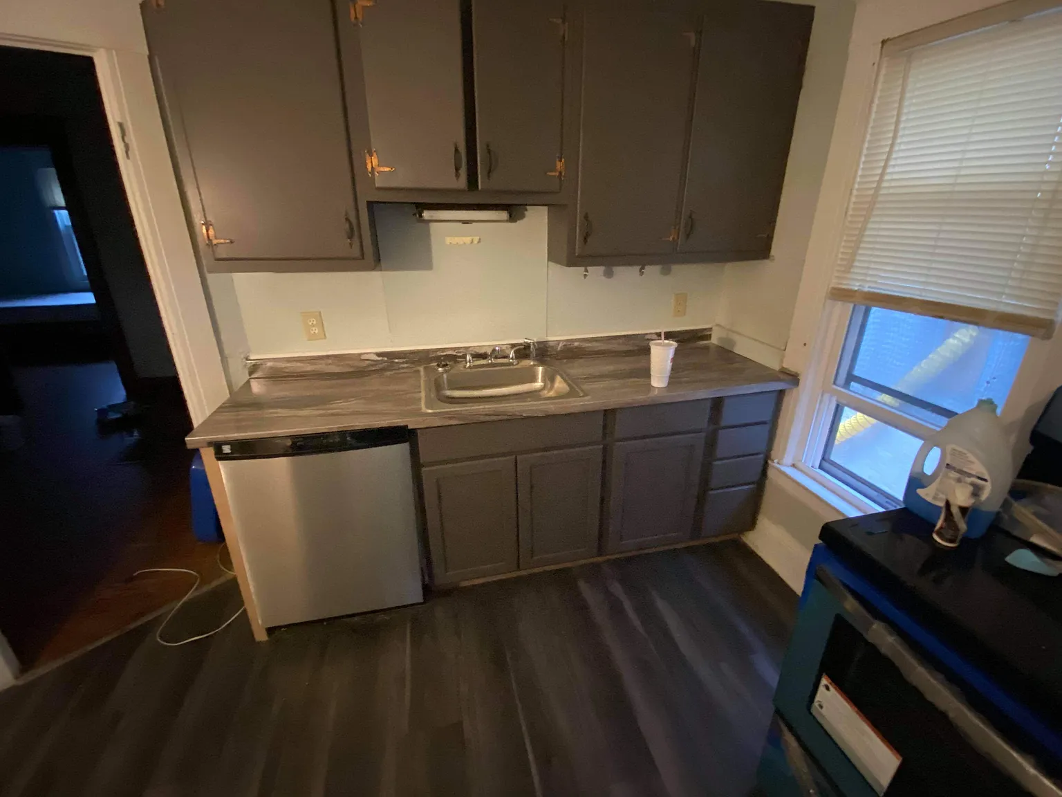 3 bed, 950 sqft, $1,350 — Photo 2