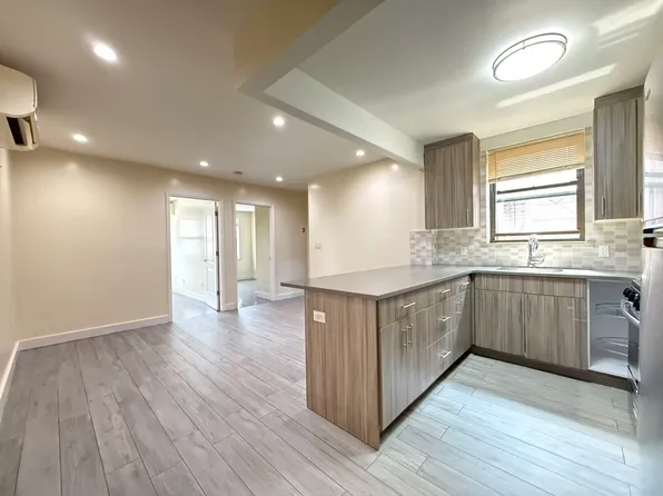 2477 86th St APT 2R, Brooklyn, NY 11214