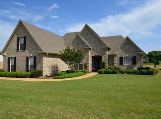 1302 Heritage Lake Dr, Hernando, MS 38632