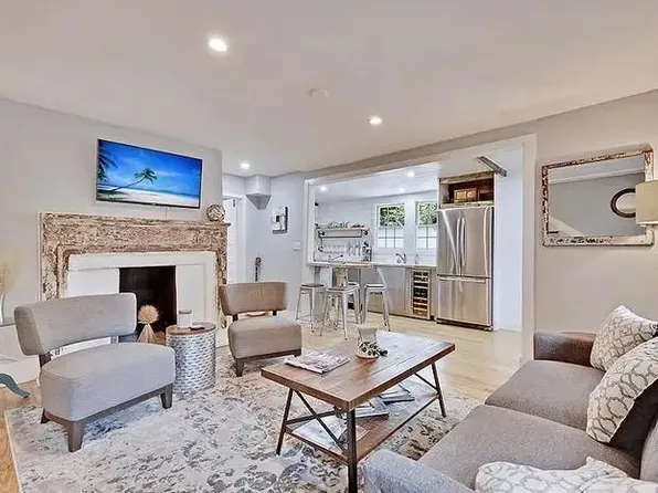3 Oliver Ct, Charleston, SC 29403