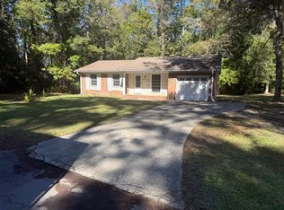207 W Sherwood Dr, Havelock, NC 28532