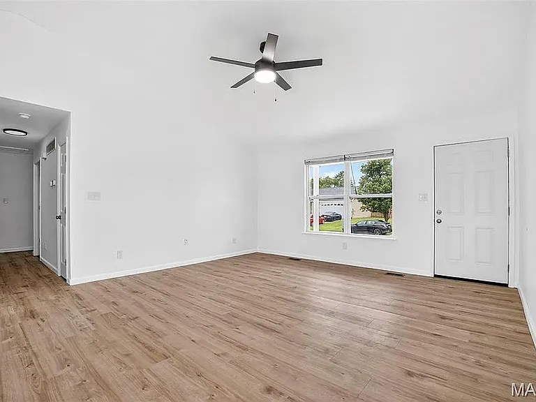 111 Turkey Run Ct — Photo 2