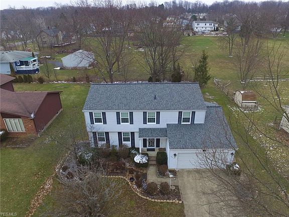 3rd image of 547 Linden Dr