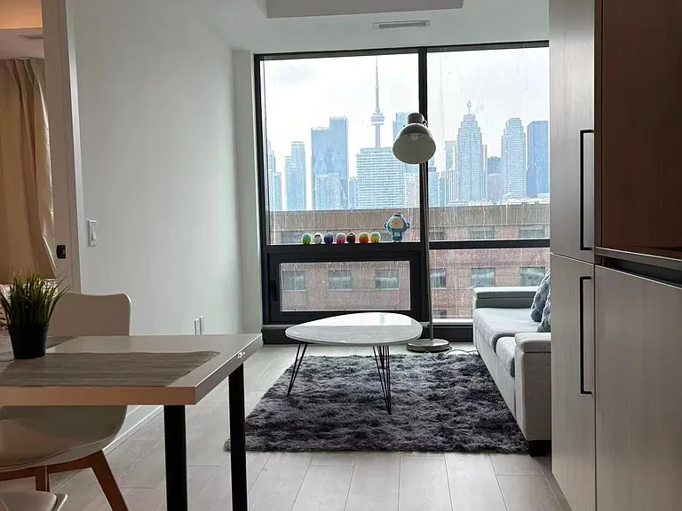 35 Parliament St #823 — Photo 11
