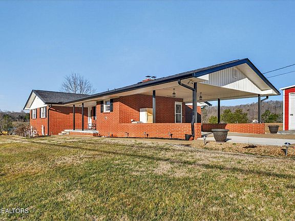 3rd image of 506 Blockhouse Valley Rd