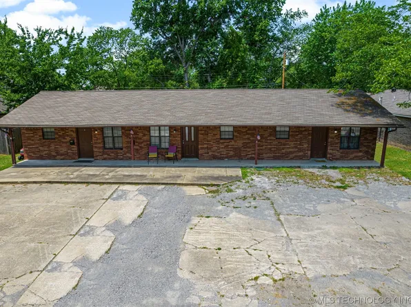 812 S Adair St, Pryor, OK 74361