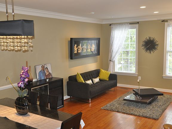 3rd image of 144 Herndon Mill Cir
