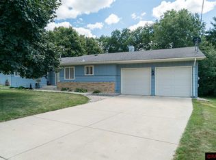 367 Carol Ct, North Mankato, MN 56003