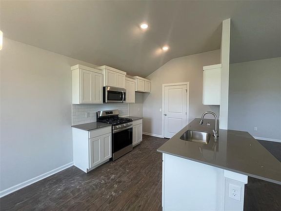 4th image of 9121 Quapaw Creek Trl