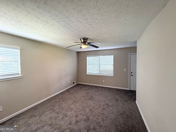 4th image of 4101 Willow Ridge Rd