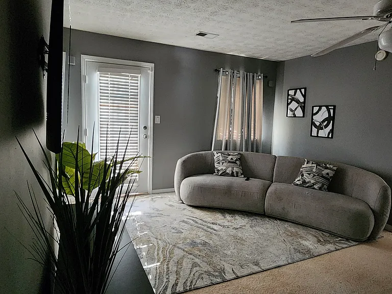 227 River Trace Ct — Photo 4