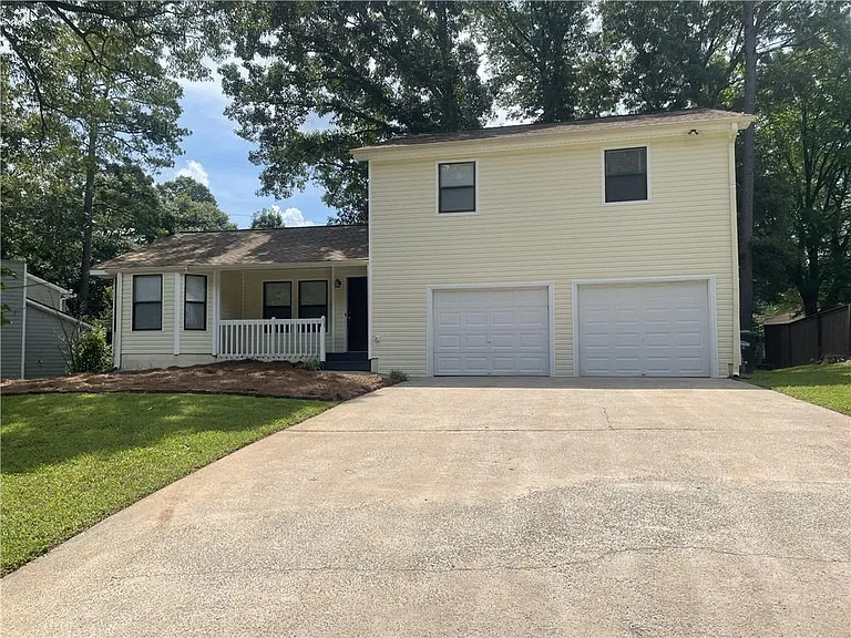 4858 Chapelle Ct — Photo 1